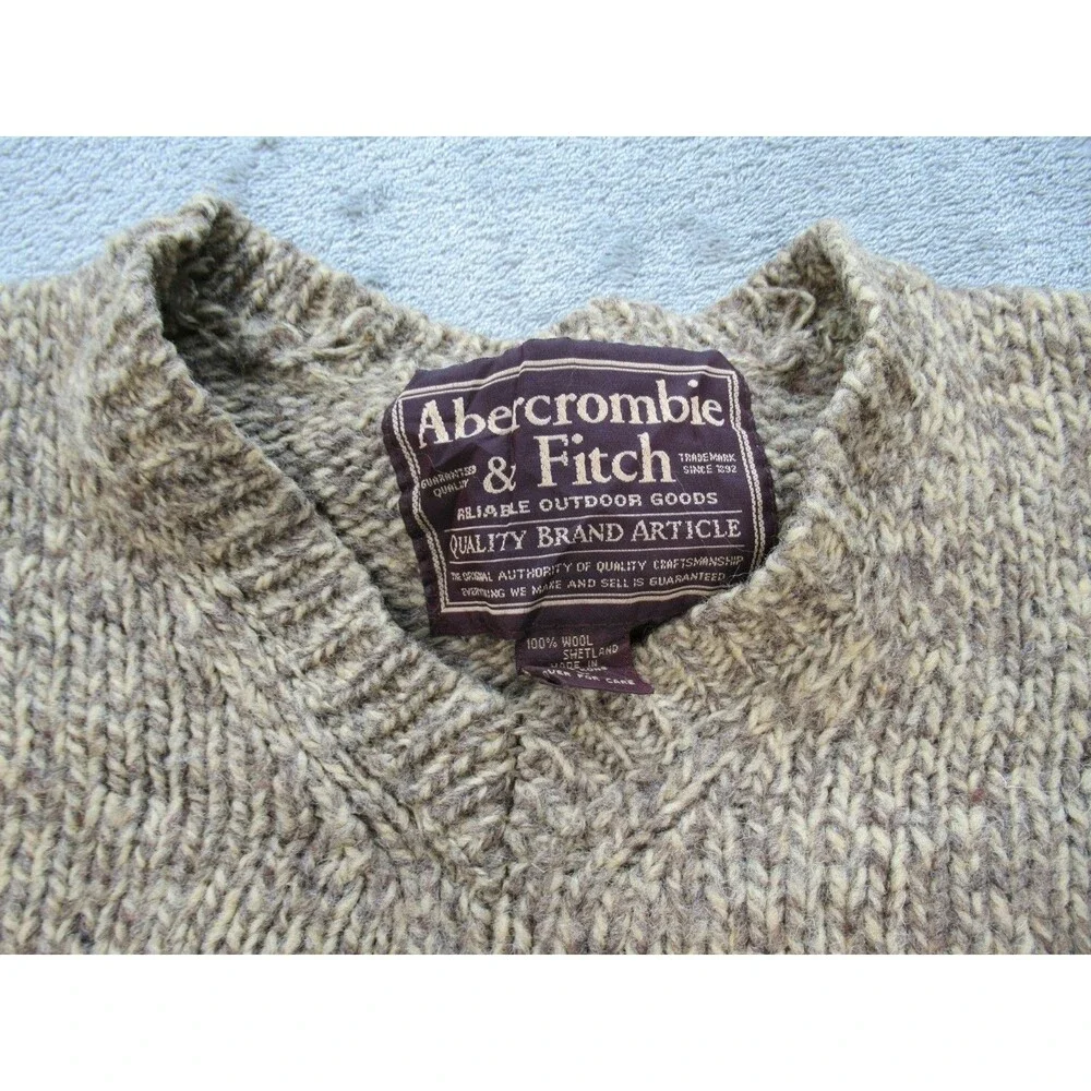 VTG Abercrombie & Fitch Men's Large Sweater 100% Shetland Wool Beige V-Neck